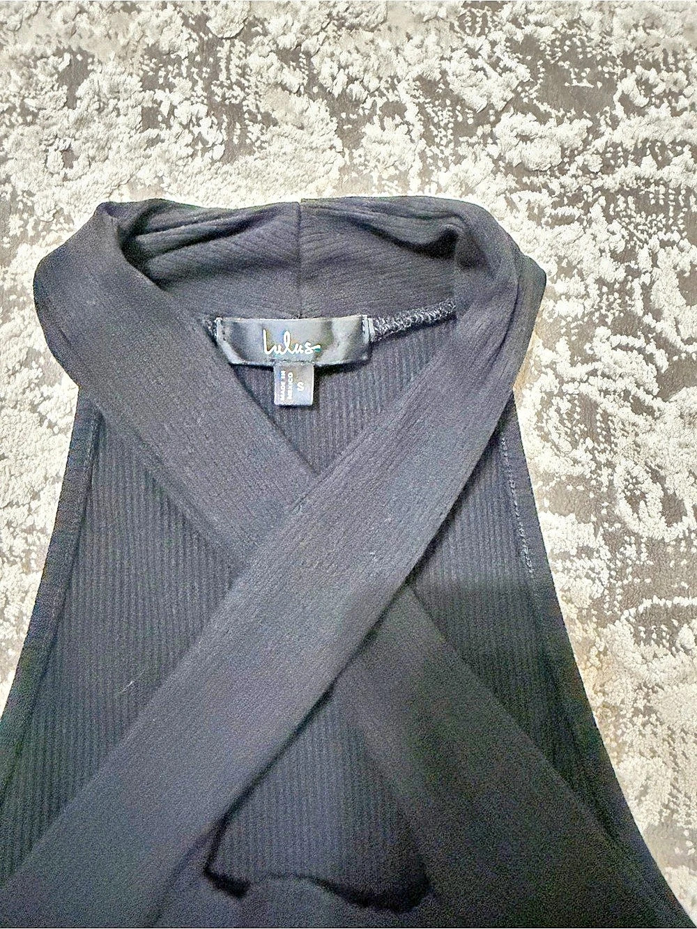 Lulus Black Ribbed Cross-Back Tank Size Small - Picture 3 of 3